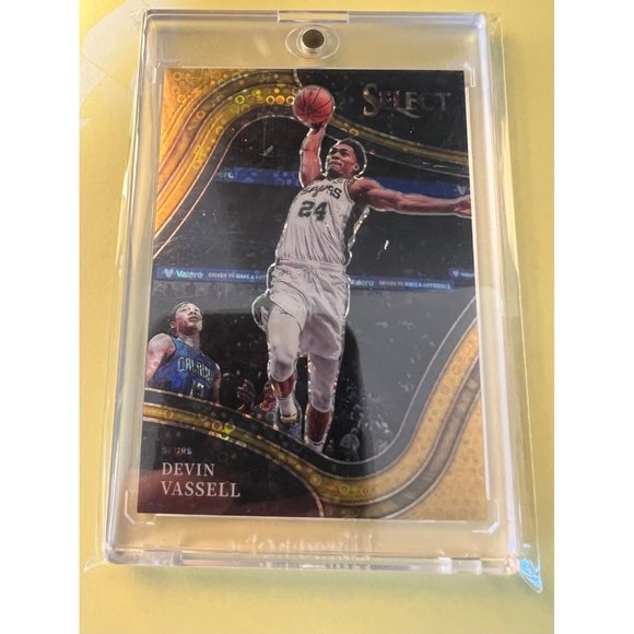 Devin Vassell 03/10 Courtside Gold Disco Prizm 2021-22 Panini Select